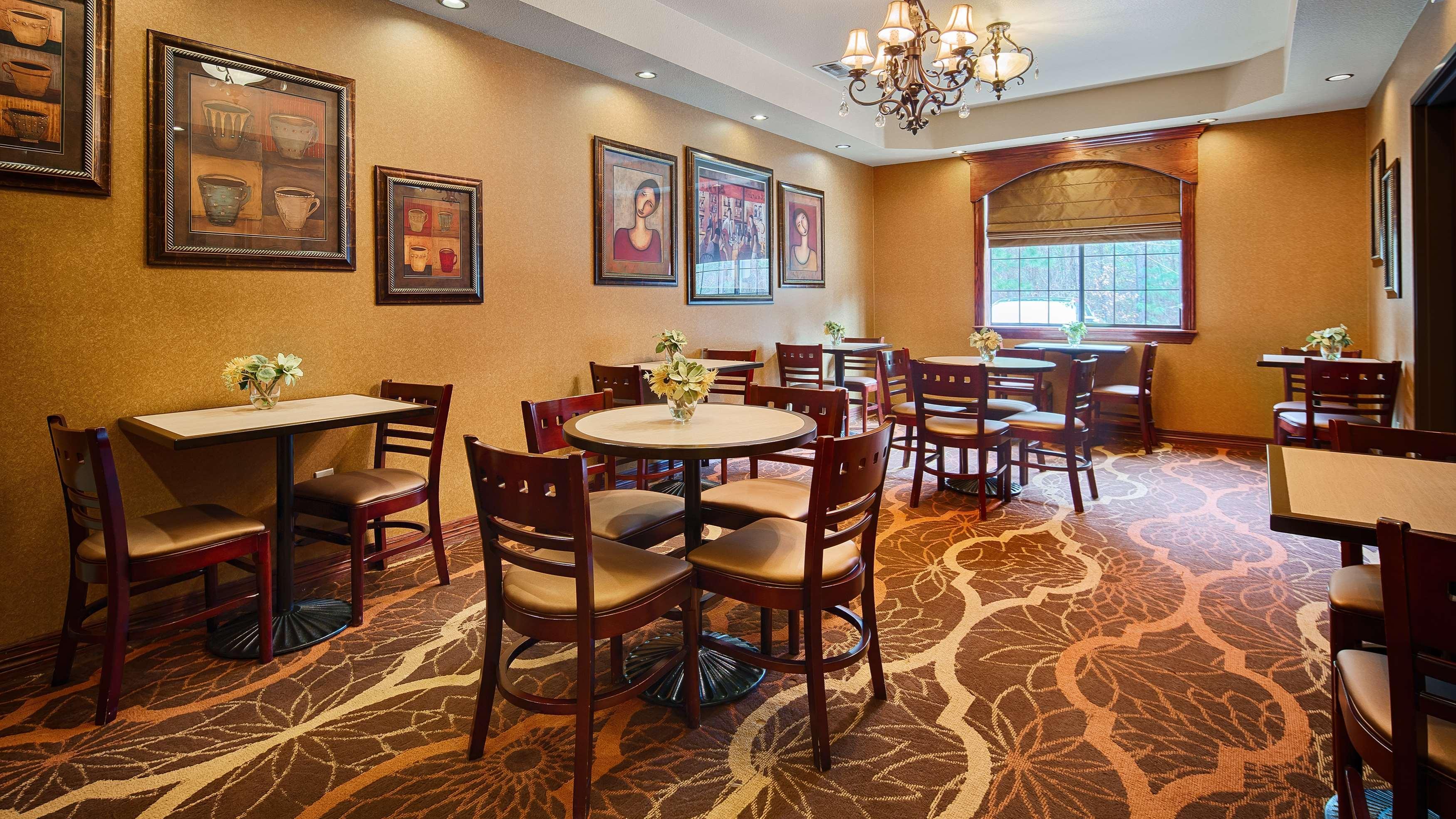 Best Western Plus Crown Colony Inn & Suites Lufkin Dış mekan fotoğraf