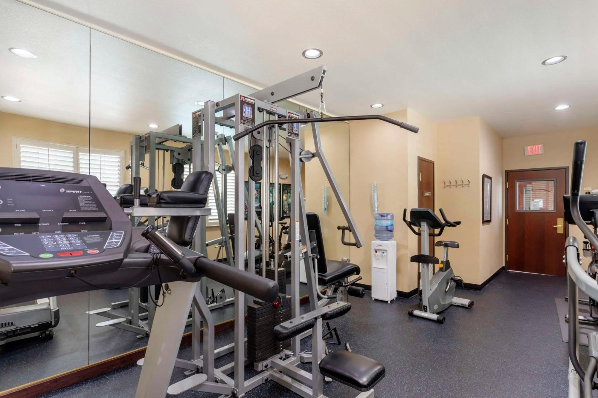 Best Western Plus Crown Colony Inn & Suites Lufkin Dış mekan fotoğraf