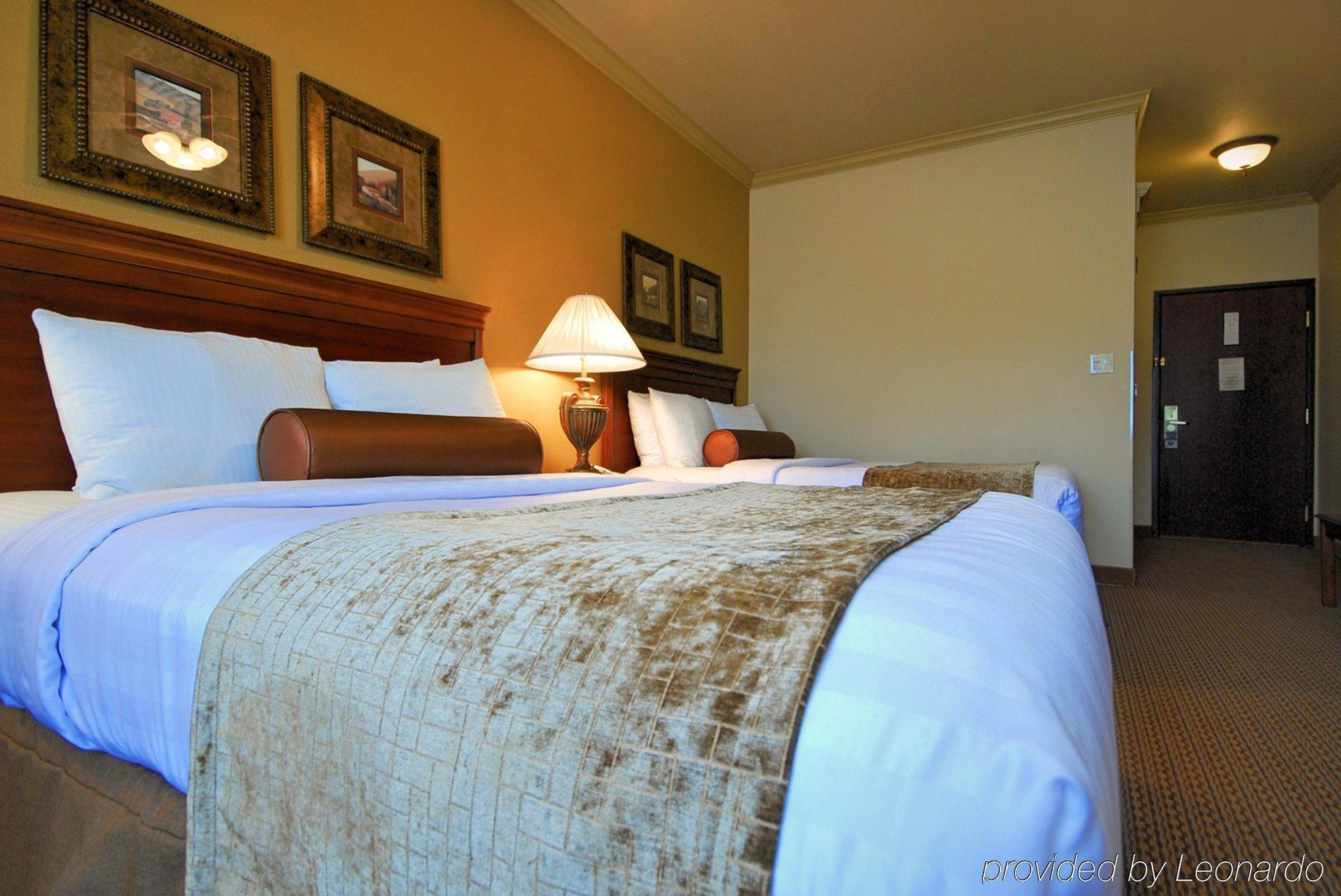 Best Western Plus Crown Colony Inn & Suites Lufkin Dış mekan fotoğraf