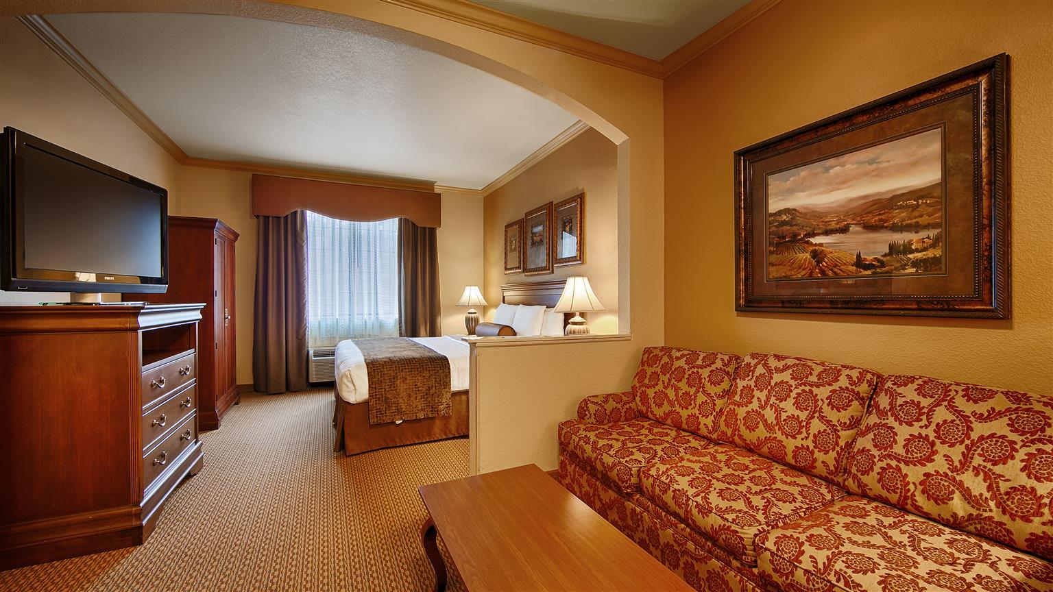 Best Western Plus Crown Colony Inn & Suites Lufkin Dış mekan fotoğraf