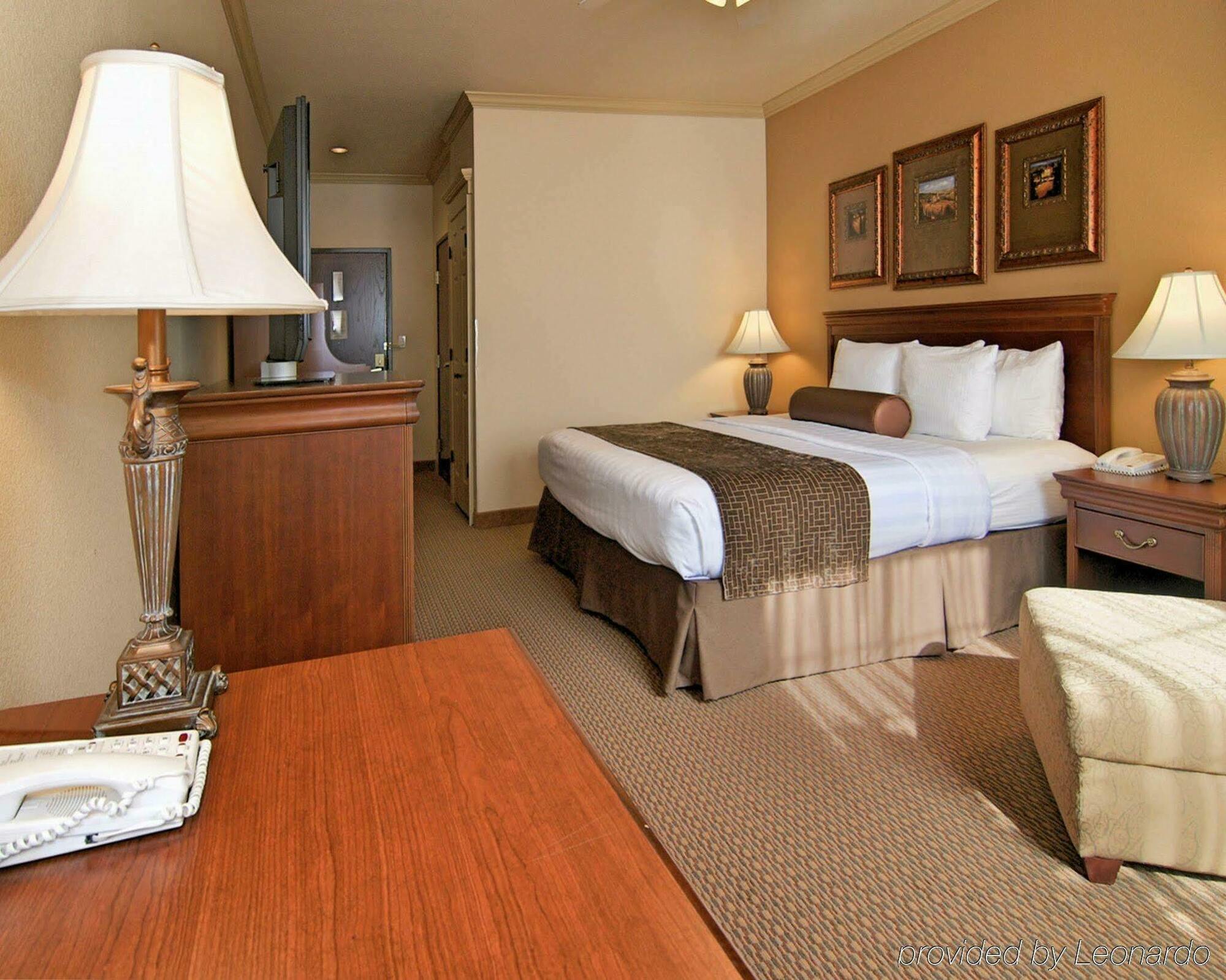 Best Western Plus Crown Colony Inn & Suites Lufkin Dış mekan fotoğraf